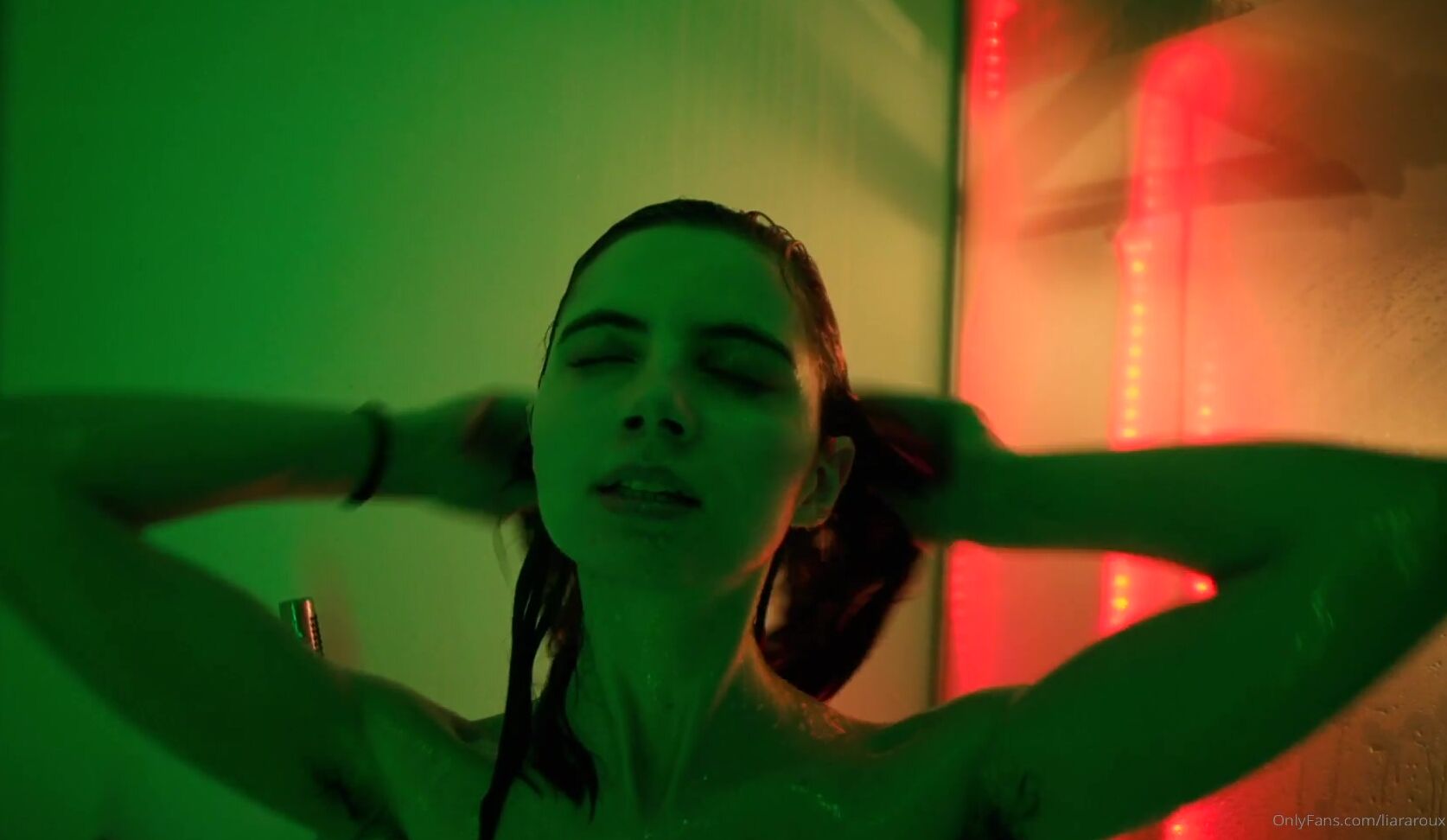 Liararoux I Hope You Enjoy This Christmas Shower Fun Video