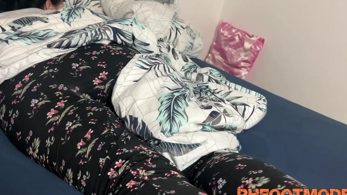 Phfootmodel Nicknamed Phfootmodel 04 04 2023 Onlyfans Video Fast Cum On Soles D