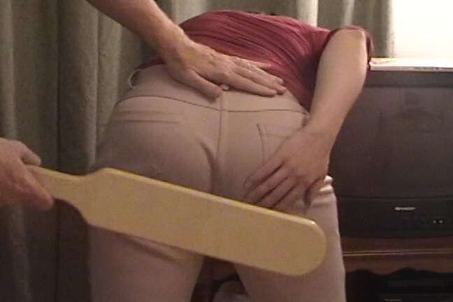 Tina, SD, amateurspankings AS Tina Is Smoking Clips4Sale