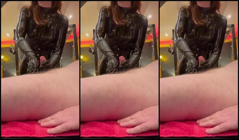 Miss Sonya Nicknamed Bizarrladysonya 12 31 2023 Onlyfans Video Edging With Latex Gloves