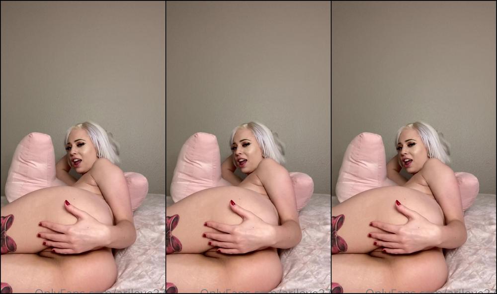 Arilove Playing With Pussy Ass Backshot View Cheeks Clapping