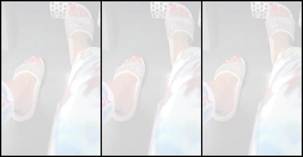 Goddess Pussyfoot Aka U186296307 Onlyfans Spend A Day With Me In My Pink Bling Slides I Ll Let You Push The Cart At The Grocery Store And Pay V