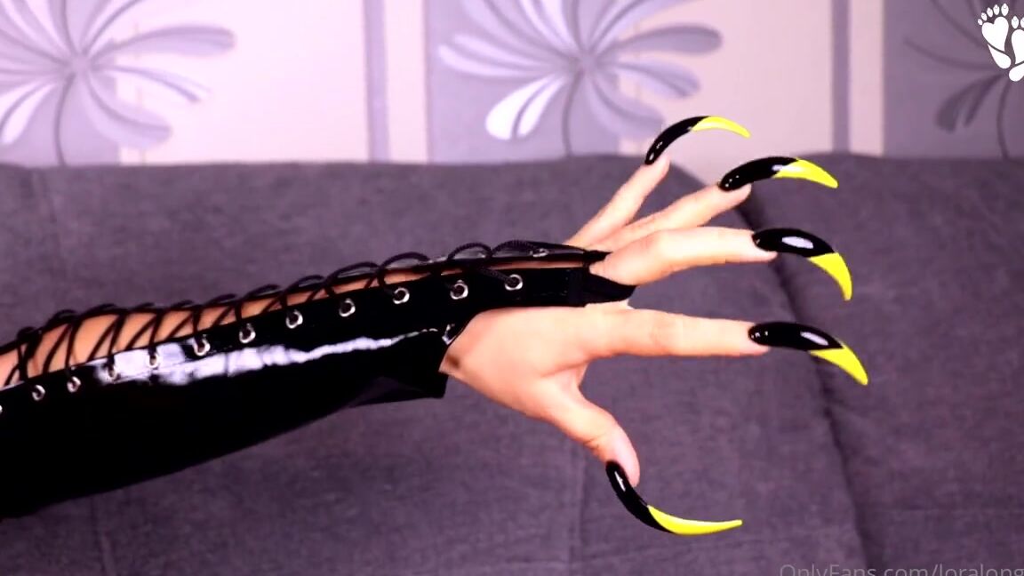 Lora Long Nails Nicknamed Loralongnails Onlyfans Yellow Long Nails Black Gloves Black Long Nails Black Long Toenails With Yellow Tips On The Bod