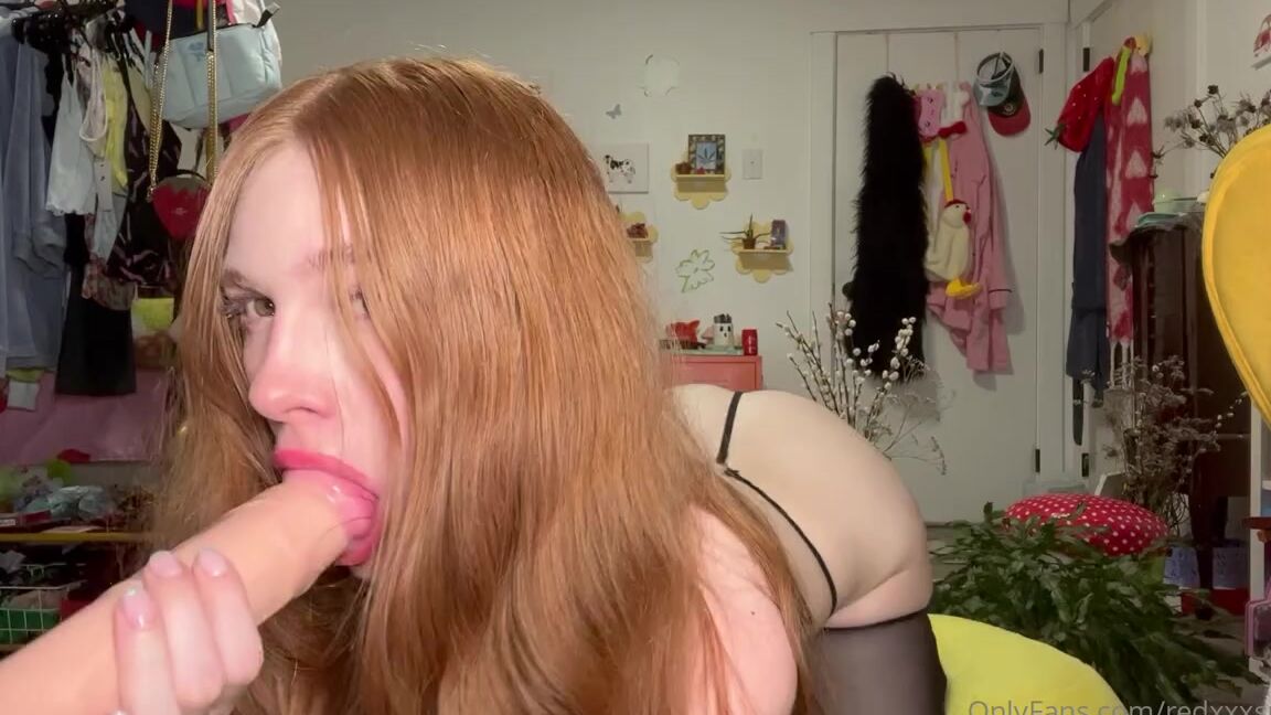 Zoe Strawberry Nicknamed Redxxxsuede Onlyfans Cum In My Mouth Before You Sleep