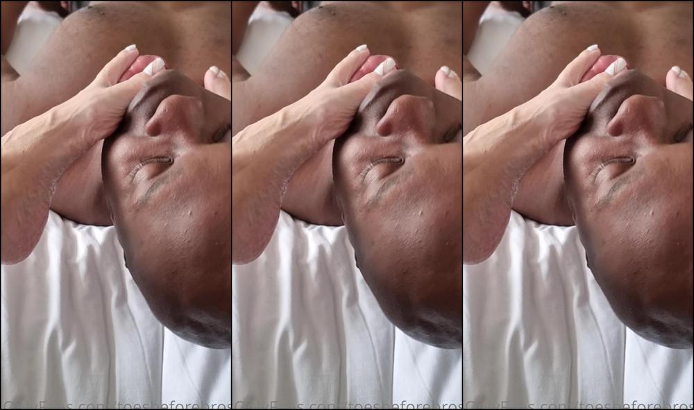 Toesbeforebros I Wanted To Start My Second Session With Sassysole By Being Under Her Sexy Mature Feet