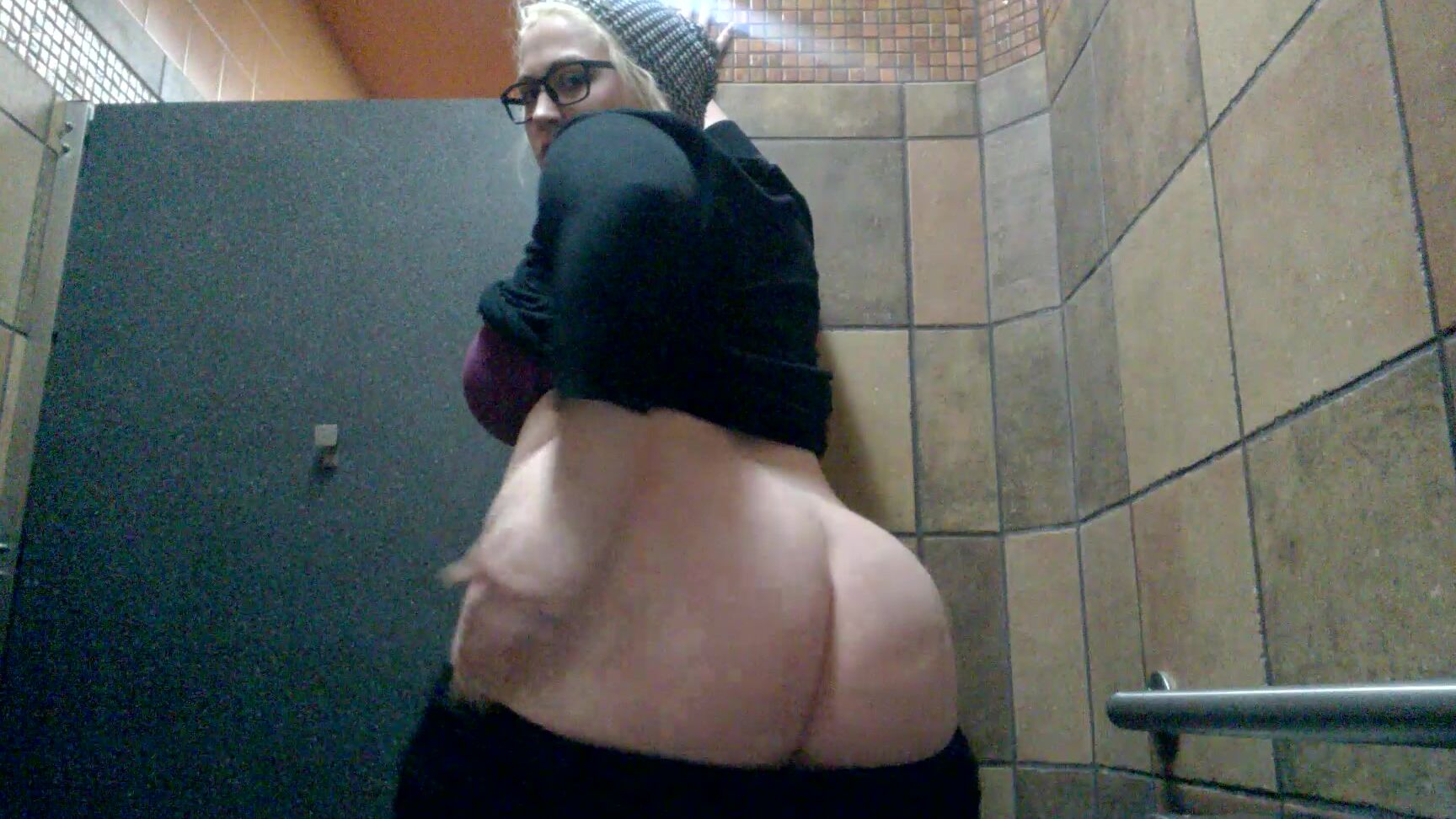 Kyra Effing Kane Strip Down Ass Play Cum In Public Bathroom