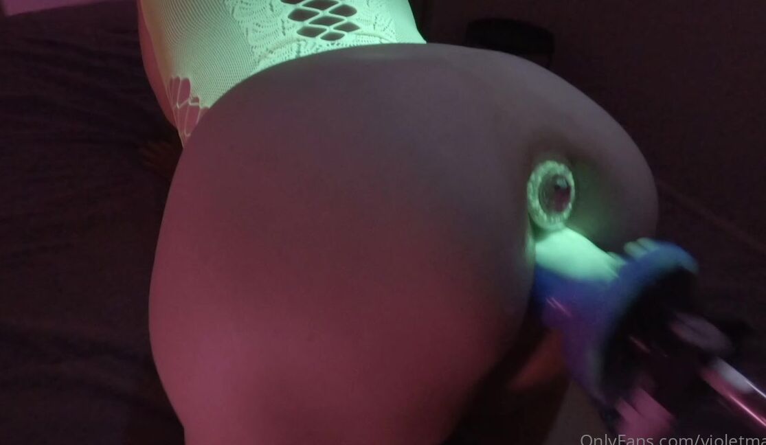 violetmaevip-07-10-2021-2240878345-getting-pumped-for-spooky-season