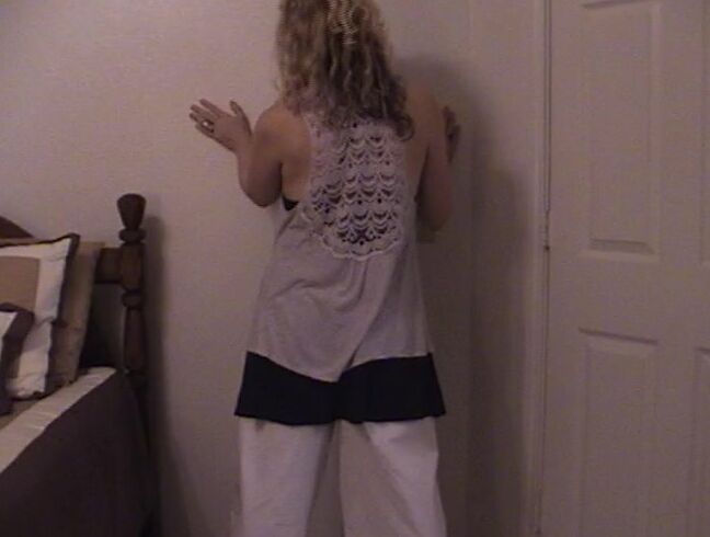 Roxy, SD, amateurspankings AS Roxy Gets The Belt Clips4Sale