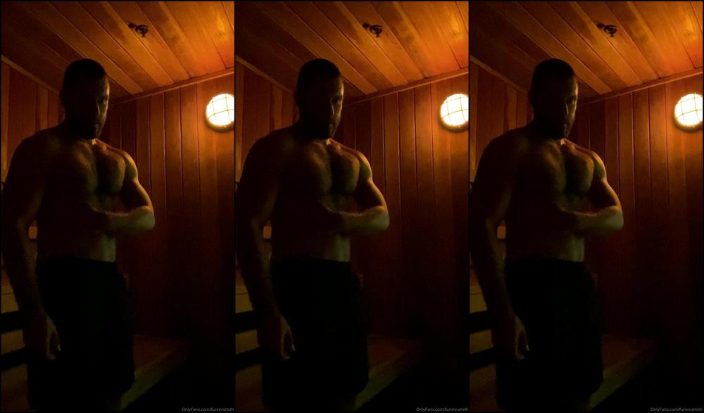 Funmrsmith Showing Off And Flashing In The Gym Sauna