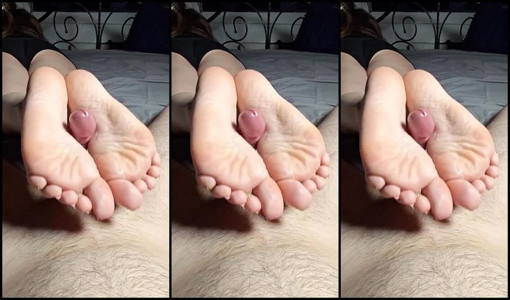 Wisdem Nicknamed Wisdem Onlyfans For All The Reverse Footjob Lovers What Position Makes You Cum Quicker