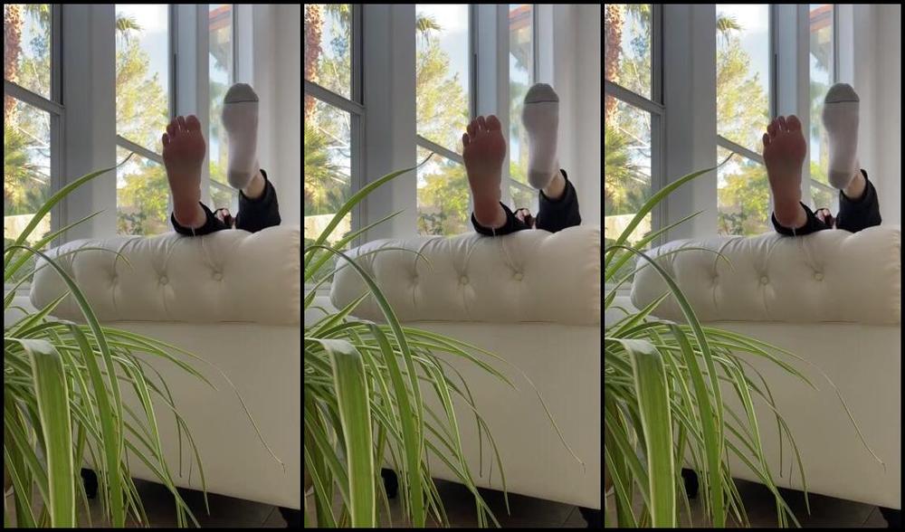 Nicholeivory Onlyfans I Know You Keep Staring At Them It S Ok I Won T Tell No One