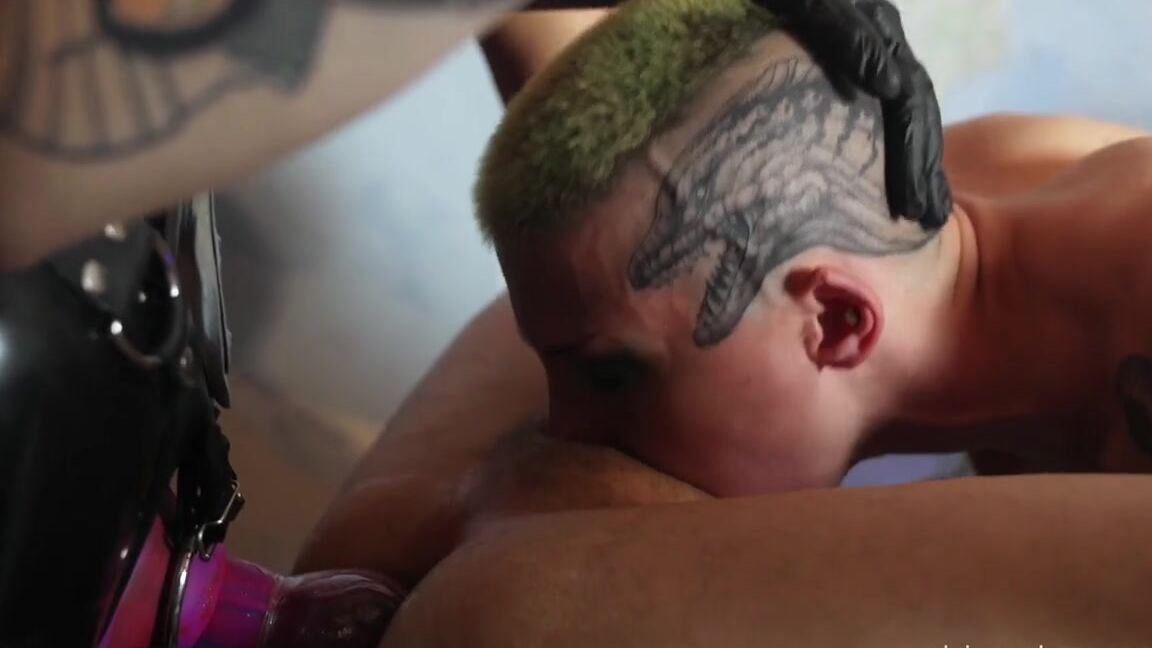 Vivienne L Amour Aka Vlproductionsuk Onlyfans Double Detention For The Deviants Strapon Fucked On The Desk Two Naughty Alt Students Have Been