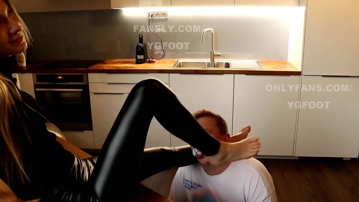 Ygoddess Aka Ygfoot Onlyfans Chew My Socks You Little Bitch Chew I Said Fucking Chew You Better Start This Is A Clip From Thep