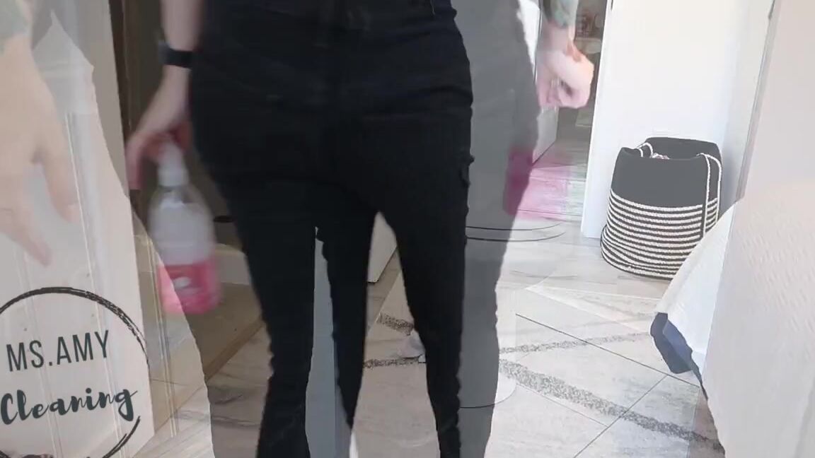 Msamy Nicknamed Msamycleaning Onlyfans Some Tidying And A Few New Things Toys Are Next