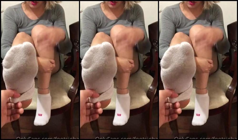 Gia S Feet Nicknamed Footsiebab 12 07 2021 Onlyfans Video Wanna Take Them Out With Your Hands Or Would You Do It With Your Teeth