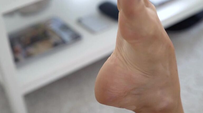 Dirty Talking, Feet, Foot Fetish, Halloween, Highly Arched Feet emma lovett teasing you with my high arches ManyVids