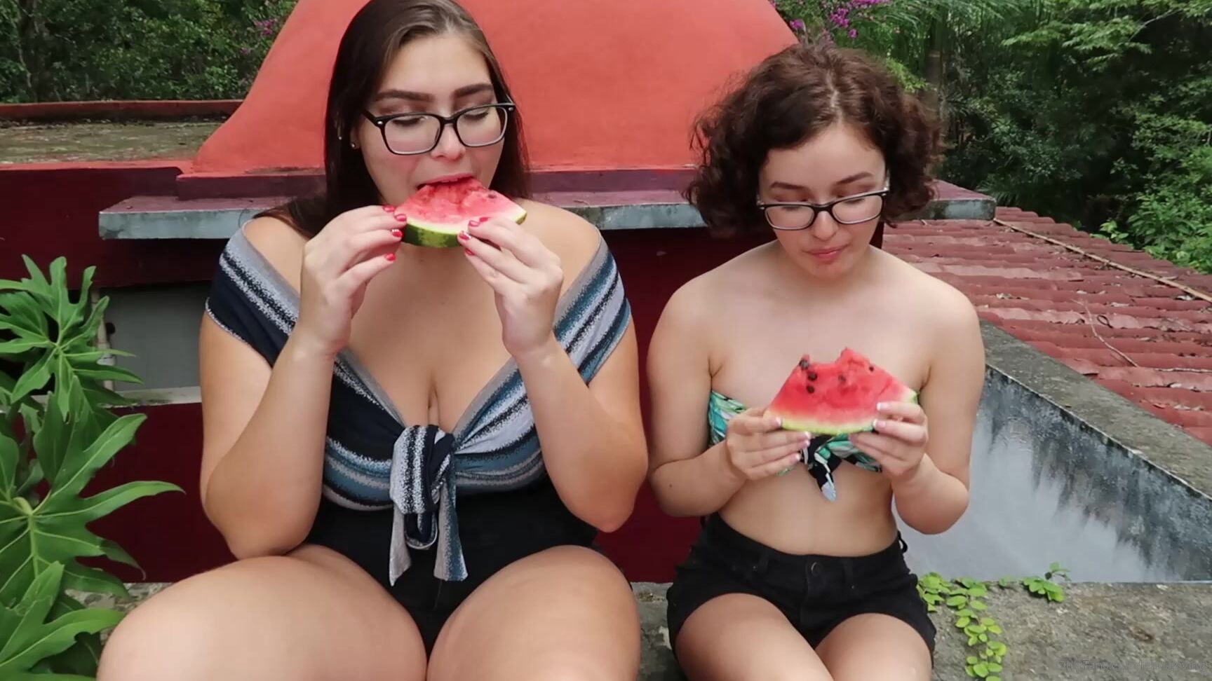 leanalovings-25-12-2019-111340692-a-reminiscing-on-the-warmer-days-with-xxxfitsid