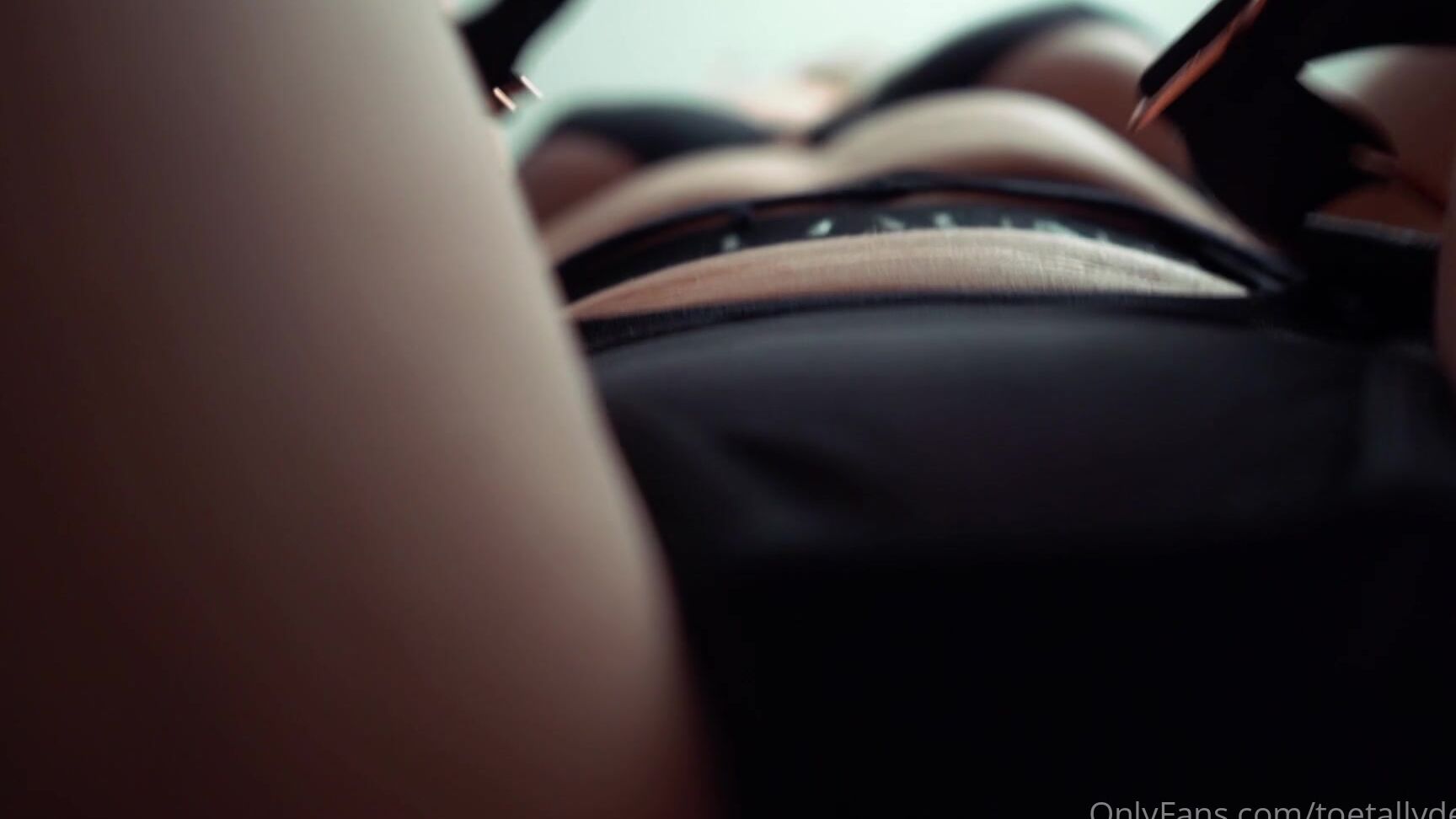 Toetallydevine Part Two Of Feet Therapy But With More Booty Happy Valentine S Everyone