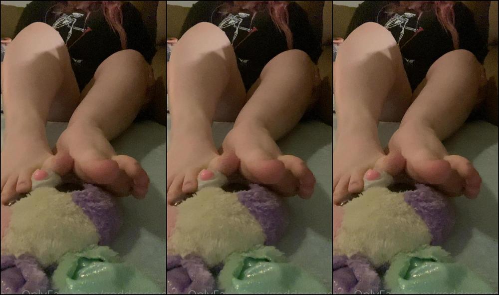 Findomfootfairy Plushy Trampling As Requested And A Treat For My