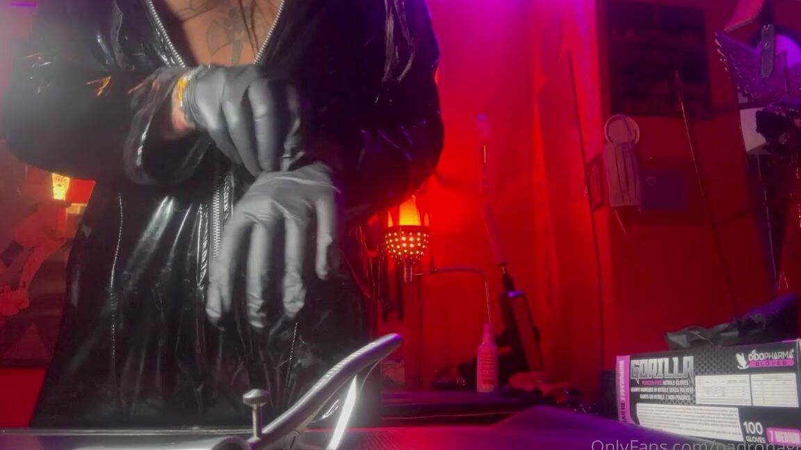 Mistress Desideria Godiva Nicknamed Padronagodiva 09 07 2023 Onlyfans Video Docu Video Inserimento Plug Per Le Prime Volte