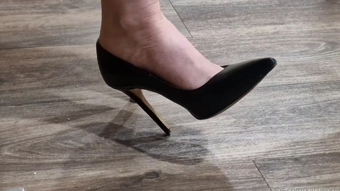 Kats Worn Heels Nicknamed Katswornheels Onlyfans Under Table Shoe Play Whilst Grinding My Metal Bz Tip Into The Wood Floor