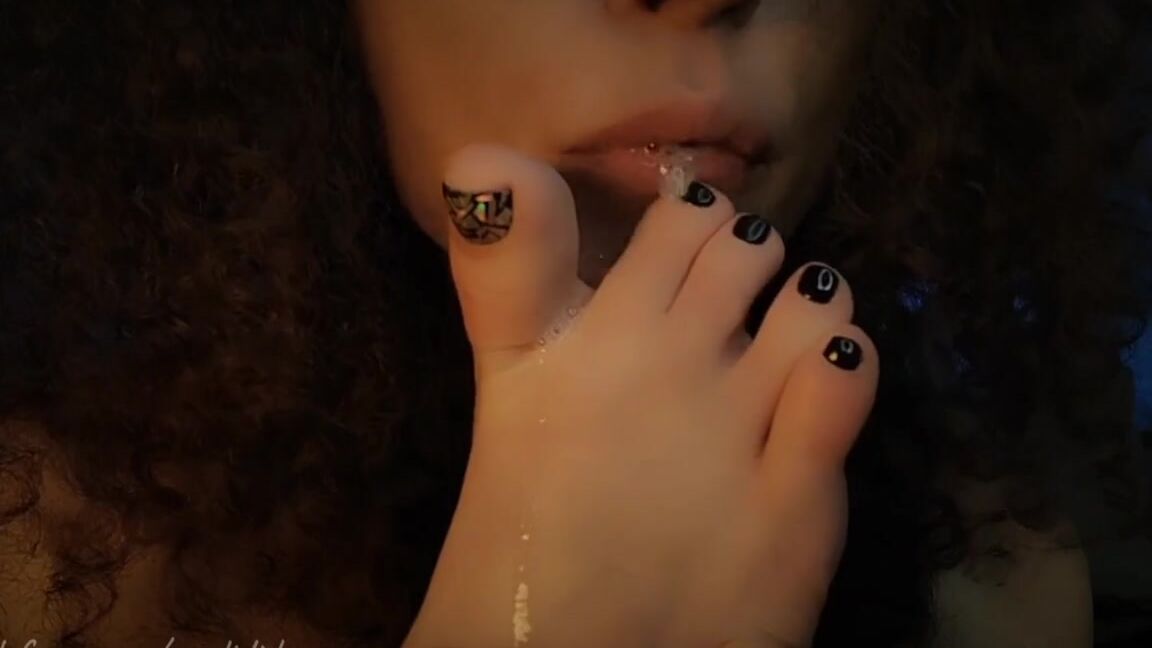 Msdidik Nicknamed Msdidikvip Onlyfans 08 06 2024 Foot Worship With Solo And Squirt Full Version In Your Dm