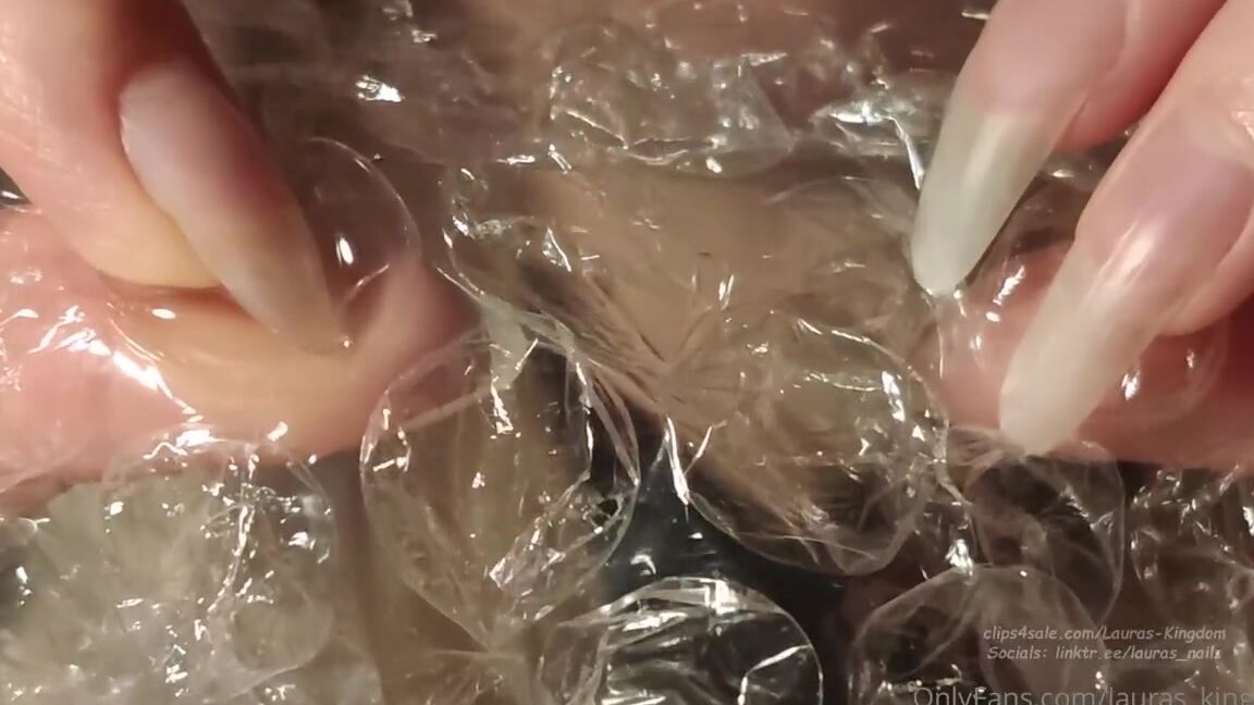 Lalalaura Nicknamed Lauras Kingdom 07 26 2023 Onlyfans Video Claw Queens Bubble Wrap Pop