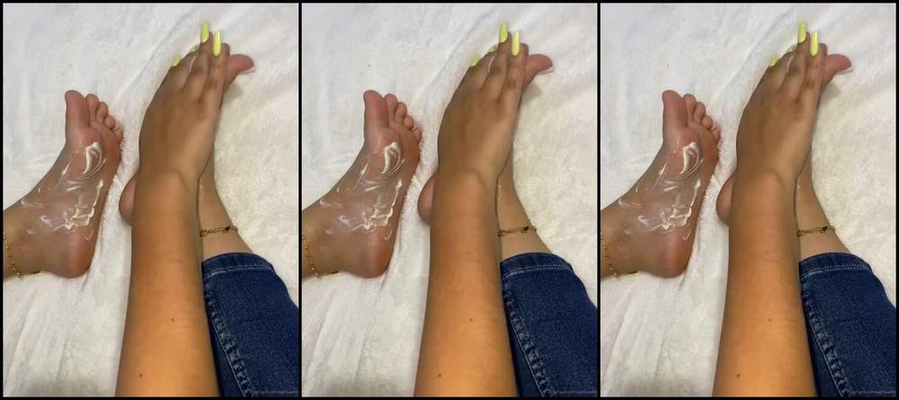 Adripiecitos Aka Adrieamb Onlyfans Video 285