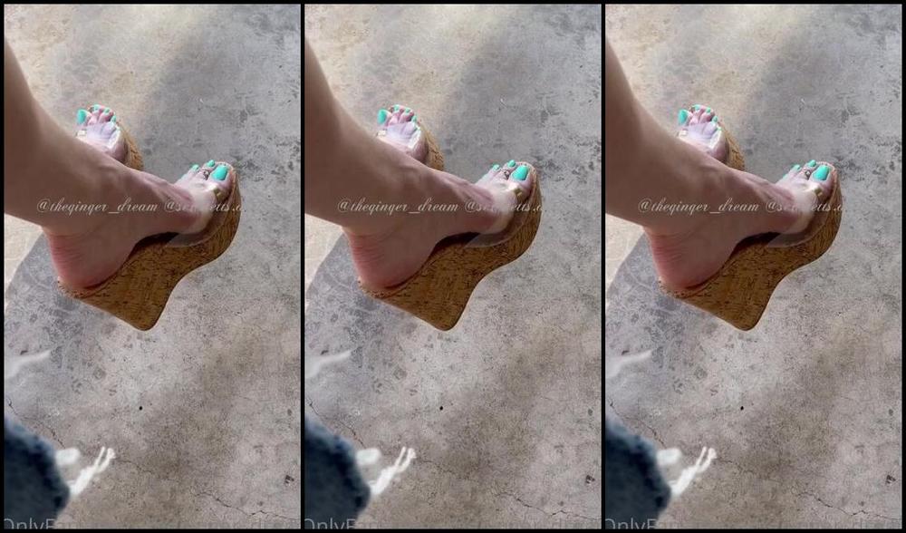 Thegingerdream Nicknamed Theginger Dream Onlyfans A Clear Wedge Dangle With Those Arches And Legs You Can T Get Enough