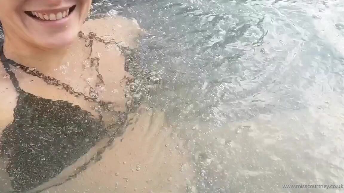 Misscourtneym Onlyfans Well That Was A Loveky Swim Maybe Ill Play With Hubbys Cock Later Would You Like To Watchp