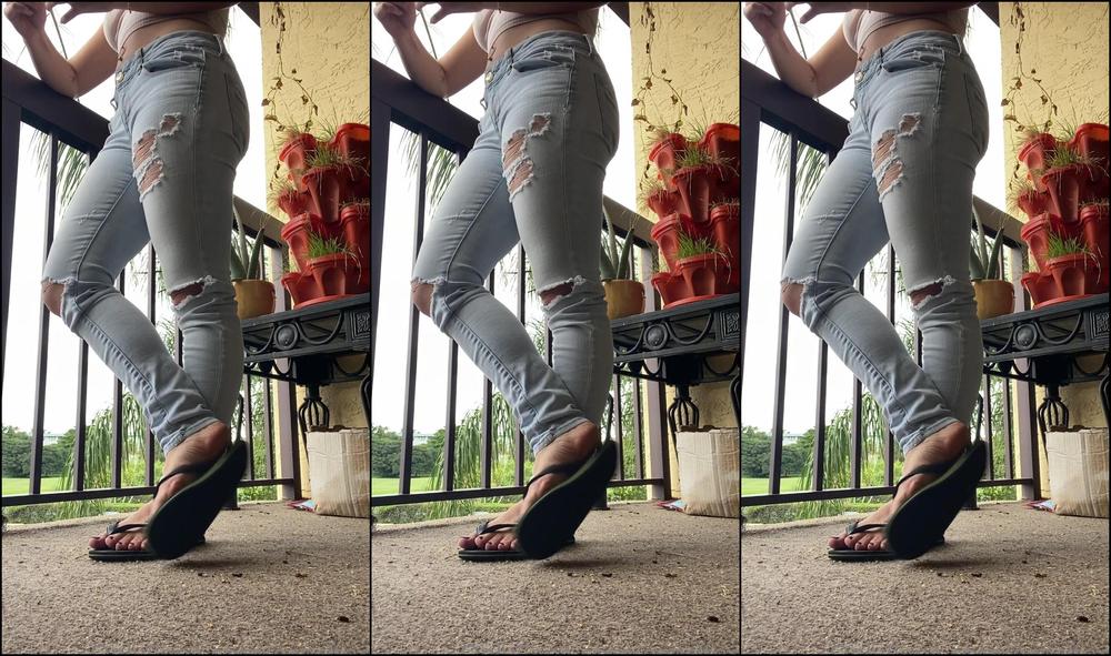 Capritoes Little Flip Flop Tease