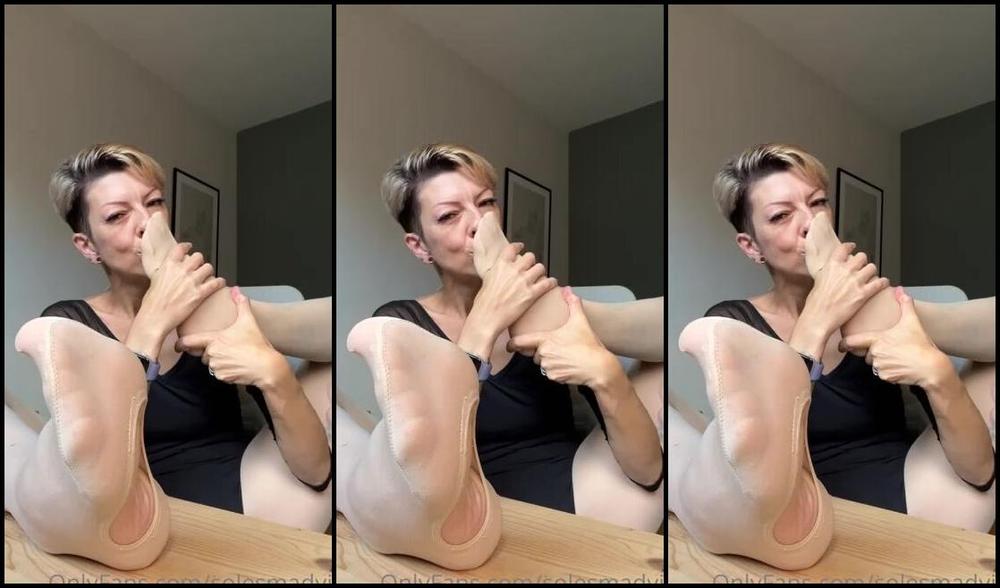 Solesmad Fetish Queen Aka Solesmadvip Onlyfans Ready To Go To My Ballet Class And You Re Ready To Drool For This Amazing Soles