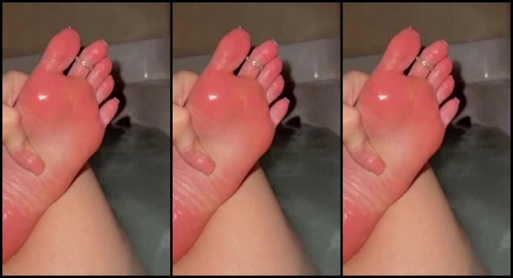 Waifu Jess Nicknamed Waifufeetmilkog Onlyfans I M So Wet