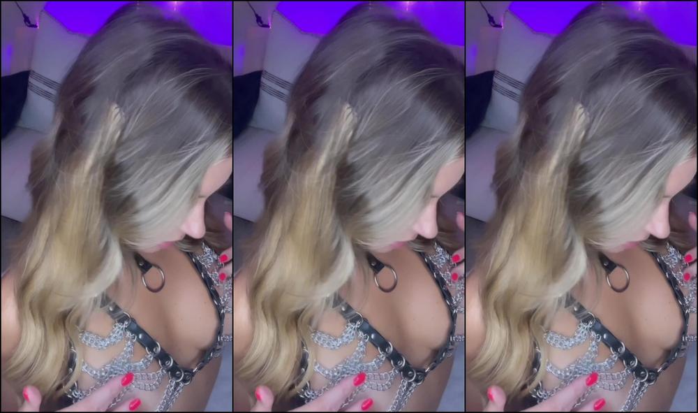 Emilyxbanks 2023 08 20 I Love Being Submissive Just As Much As I Love Being A Domme And I Fxcking Love Bein