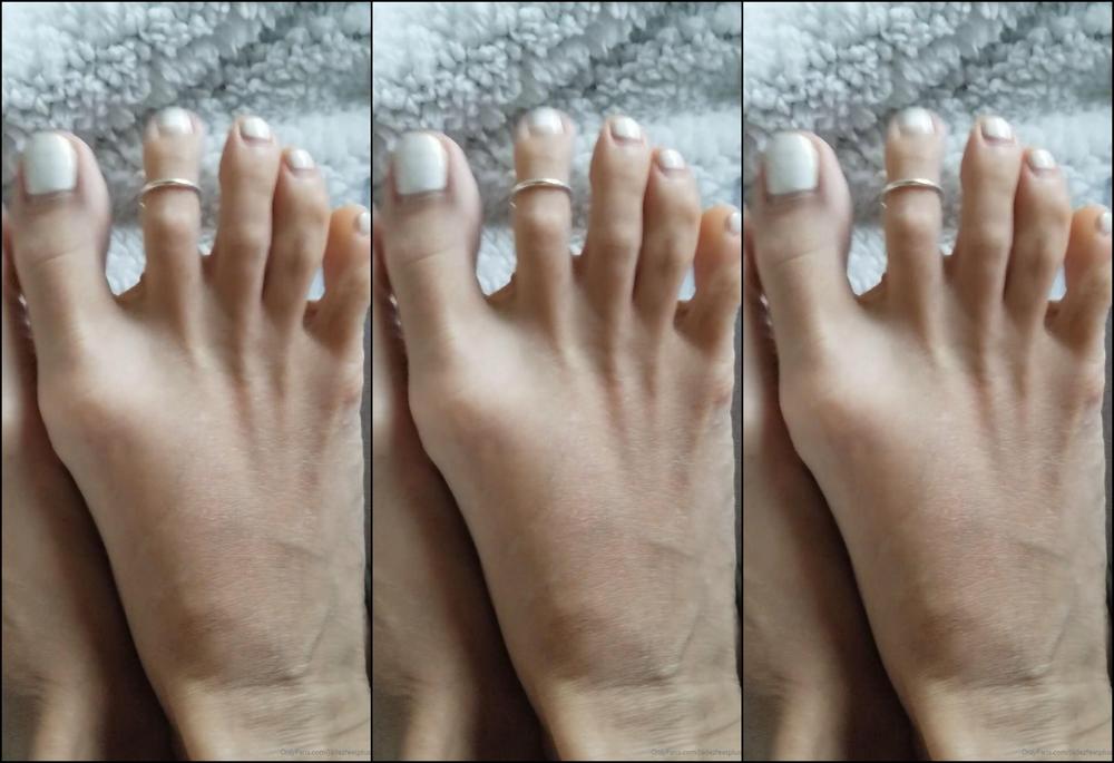 Jadezfeetplus 2145503702 06 25 2021 Want To Suck On My Toes This Morning I Bet You Do