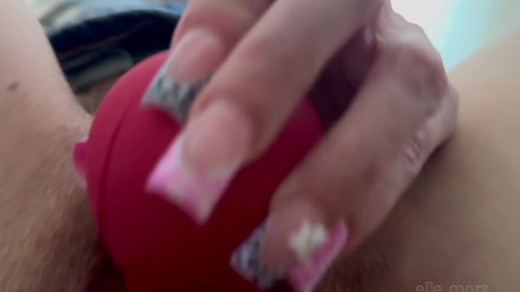 Elle Marz Giantess Catches You Watching