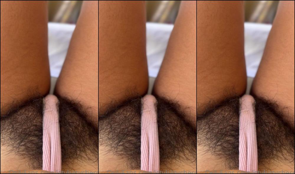 Ittybittycherry 58191744 36B3 4Ec9 B2D3 Eb28789832B9