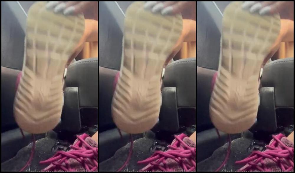 Thelbfeet Nicknamed Thelbfeet Onlyfans Just Left Boot Camp Babe Wanna Smell Them