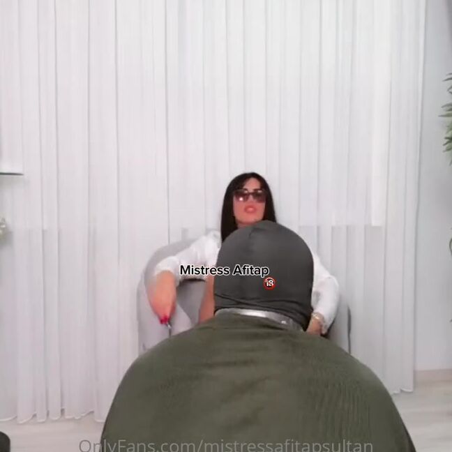 Hulya Cengiz Aka Hulyacengiz Onlyfans Pony Play Nd Foot Slappingp