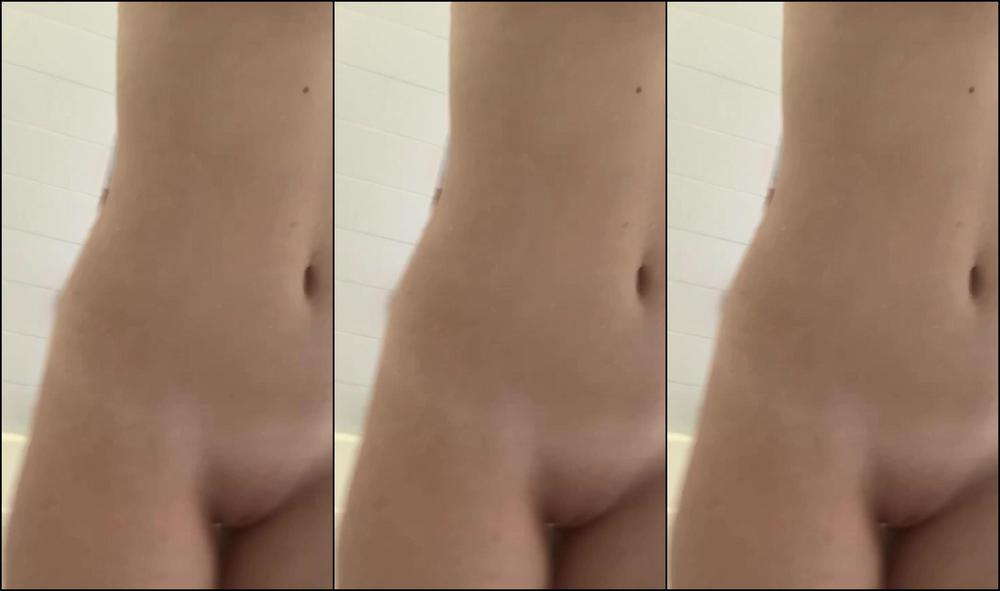 Caitlinmarax A Little Morning Shower Fun