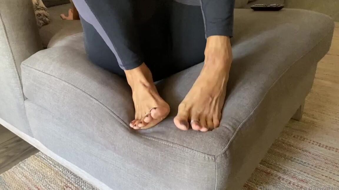 Laprettyfeet4 Nicknamed Laprettyfeet4 Onlyfans While I Relax You