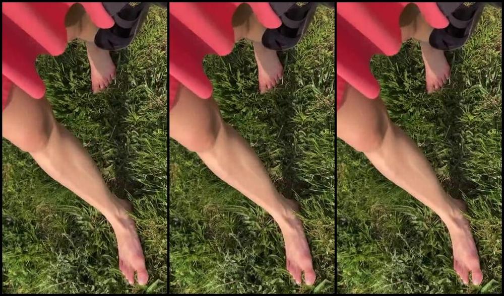 Red Queen Nicknamed Red Queen 94 Femdom 04 18 2020 Onlyfans Video Finally Walking Barefoot