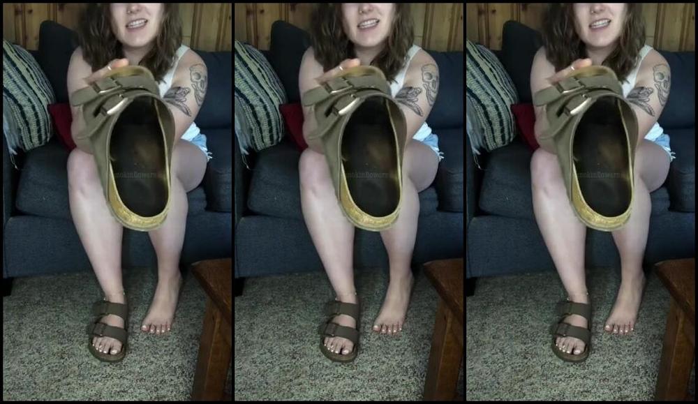 Goddess Flower Nicknamed Smokinflowers Foot Fetish 08 30 2023 Onlyfans Video Pov You Left A Nice Little Treat For Goddess So She Decided To Treat You As