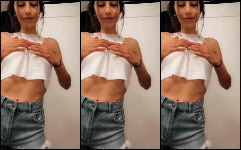 Izzy Green Of Pokies Tease