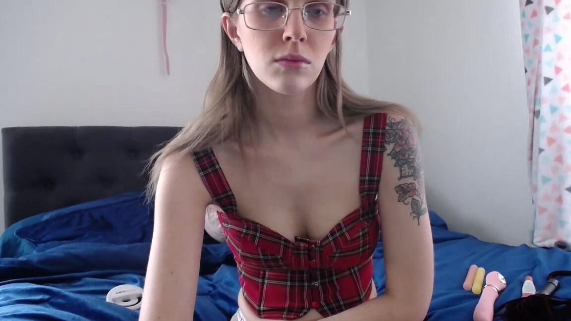 Meganholly Naughty Sch Lgirl