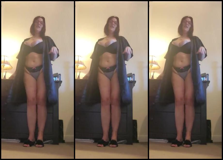 Miss B Nicknamed Missb52S Onlyfans 02 03 2024 Stepmother Dressed You For Your First Date