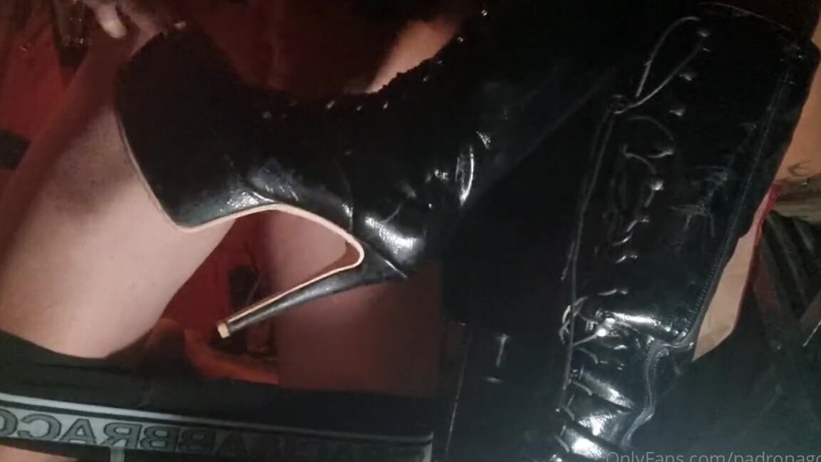 Mistress Desideria Godiva Nicknamed Padronagodiva 10 17 2022 Onlyfans Video Segaiolo Dei Miei Stivali