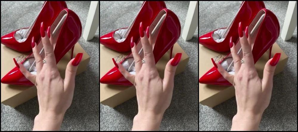 The Queen Of Sole Aka Missesdiscreets Onlyfans Look How Sexy My New Shoes Are 6I