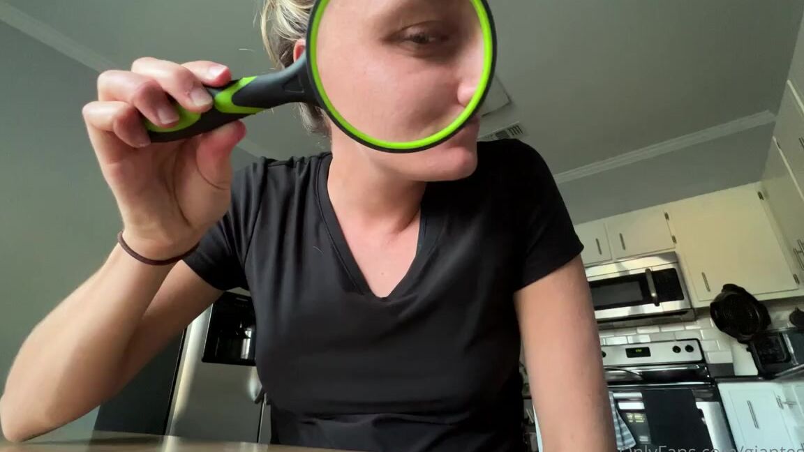 Giantess Tara Nicknamed Giantesstara 02 26 2023 Onlyfans Video Pov 841S