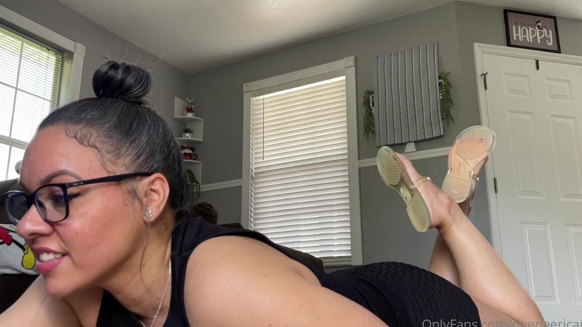Deedeericanfeet 04 15 2024 Onlyfans Video Gm As Requested In Wide Angle View Shoe Play In My Clear Torys While Being